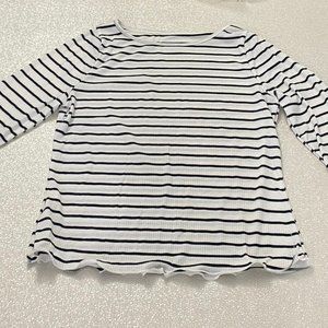 SHEIN BLACK AND WHITE STRIP SHIRT RUFFLE BELLED RIBBED LONG SLEEVE SHIRT SIZE XL